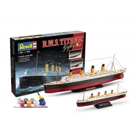 Gift-Set ,Titanic, 2 kits included plus paints, paint brush and glue Model kit